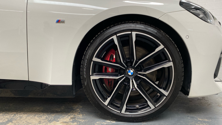 BMW 2 Series 220i M Sport 2dr Step Auto [Tech+/Pro Pack] Petrol Coupe